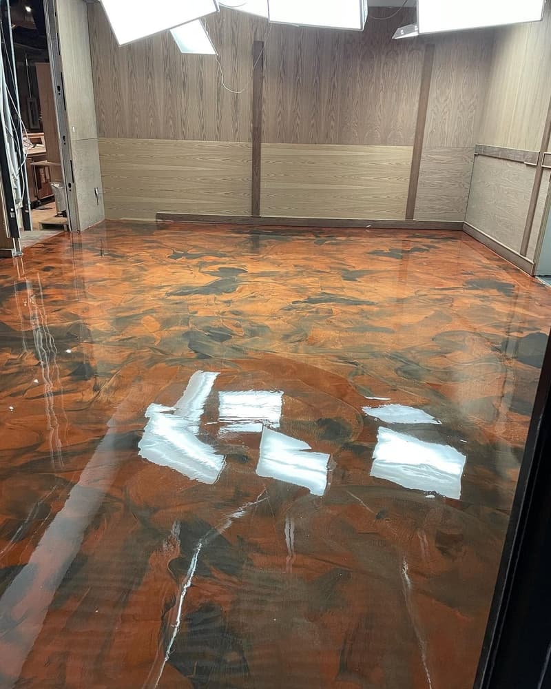 Metallic epoxy basement floor