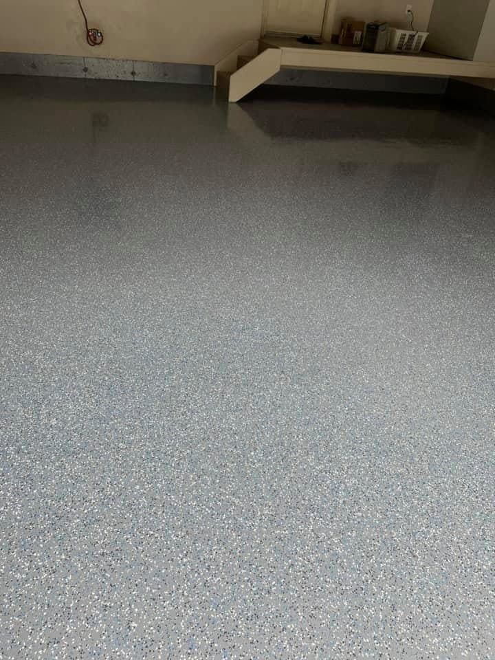 Solid colour epoxy basement floor