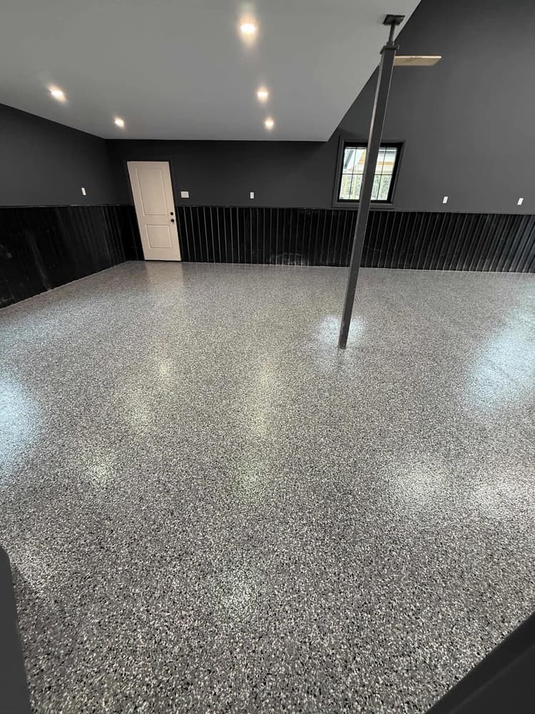 Flake epoxy commercial floor, Dresden