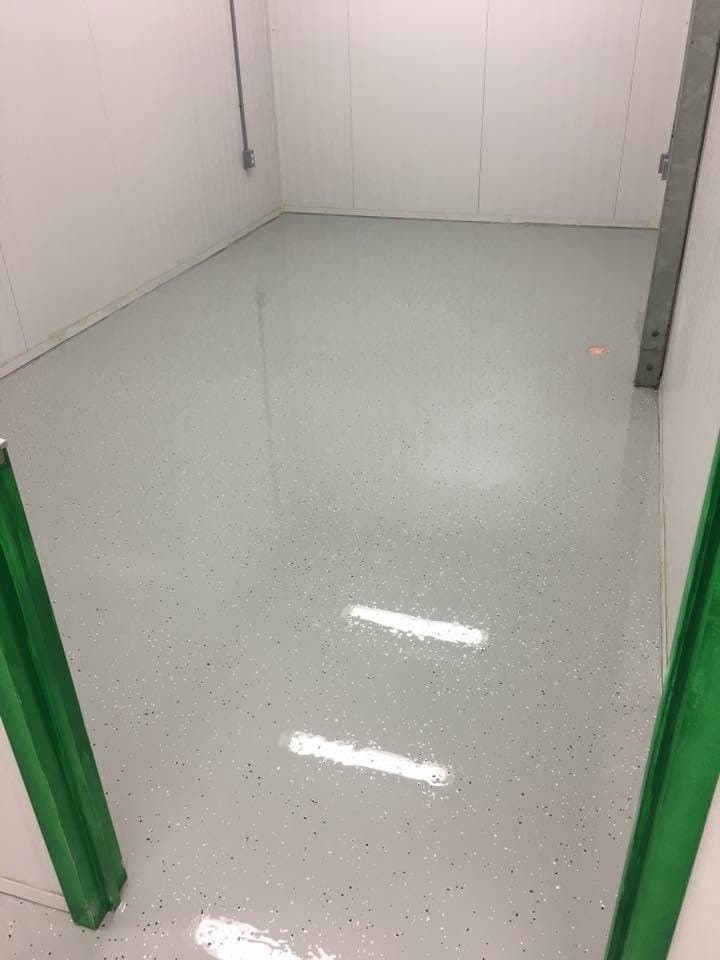Solid colour epoxy commercial floor
