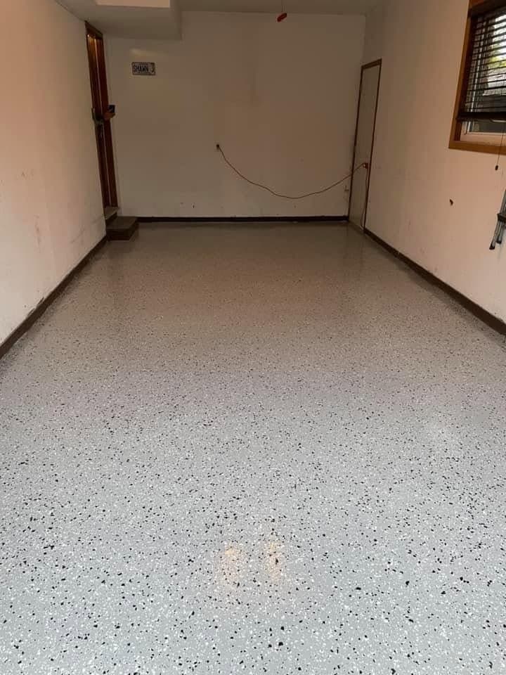 Solid colour epoxy garage floor